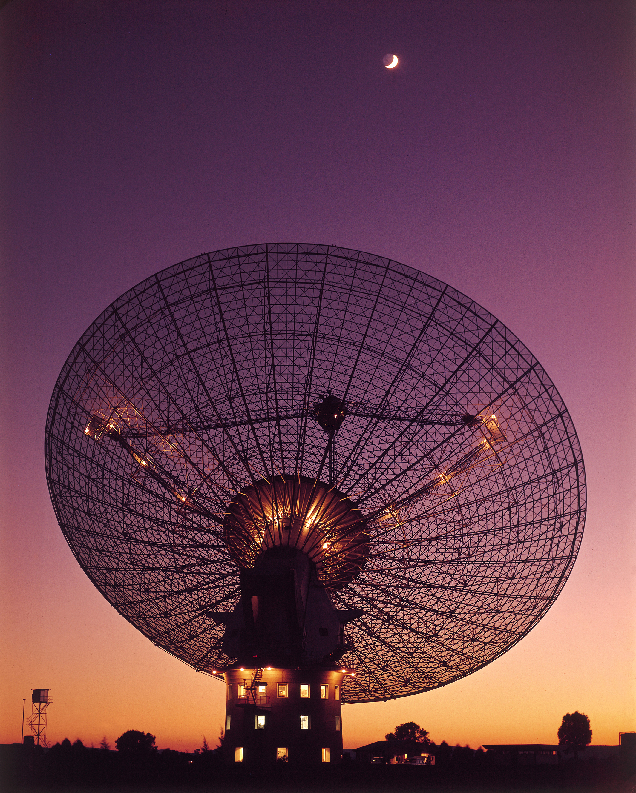 CSIRO's Parkes Radio Telescope - Attractions in Parkes NSW
